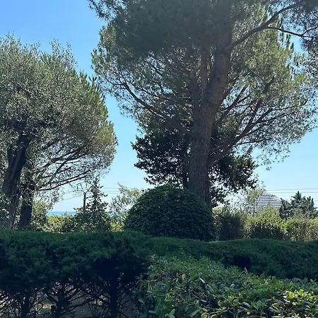 Climatise Avec Piscine-tennis-parking * Villeneuve-Loubet