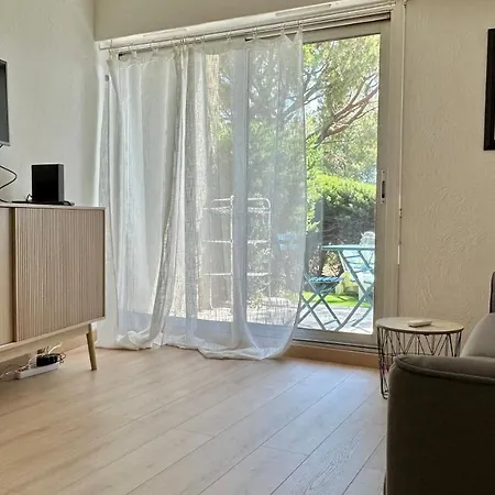 Apartment Climatise Avec Piscine-tennis-parking Villeneuve-Loubet